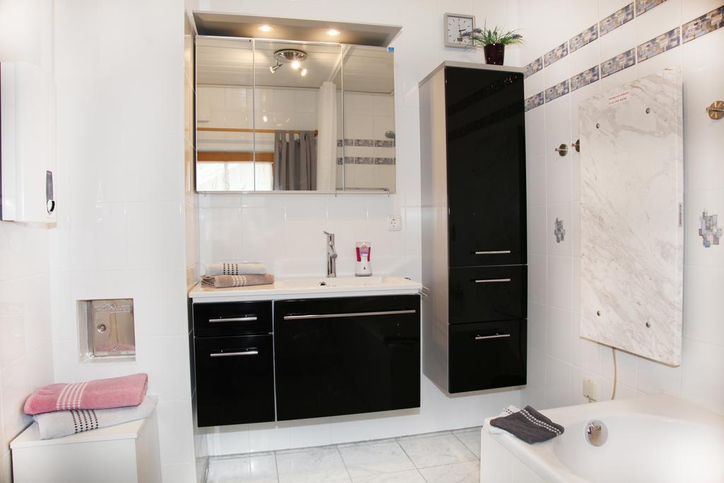 Chiemsee Comfort-Bungalow Mit Garten ริมสติง ภายนอก รูปภาพ